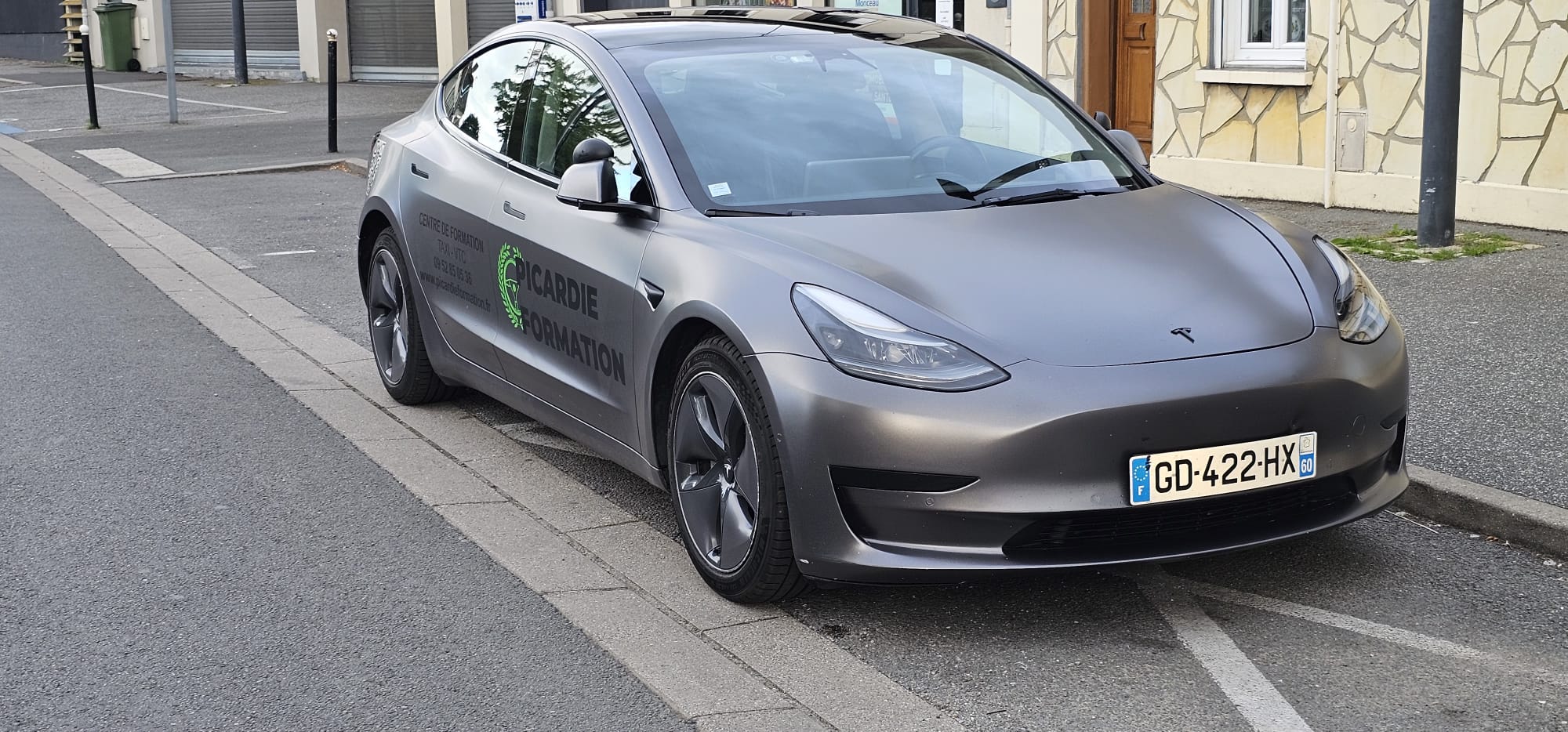 Tesla Model 3 Picardie Formation — formation continue VTC